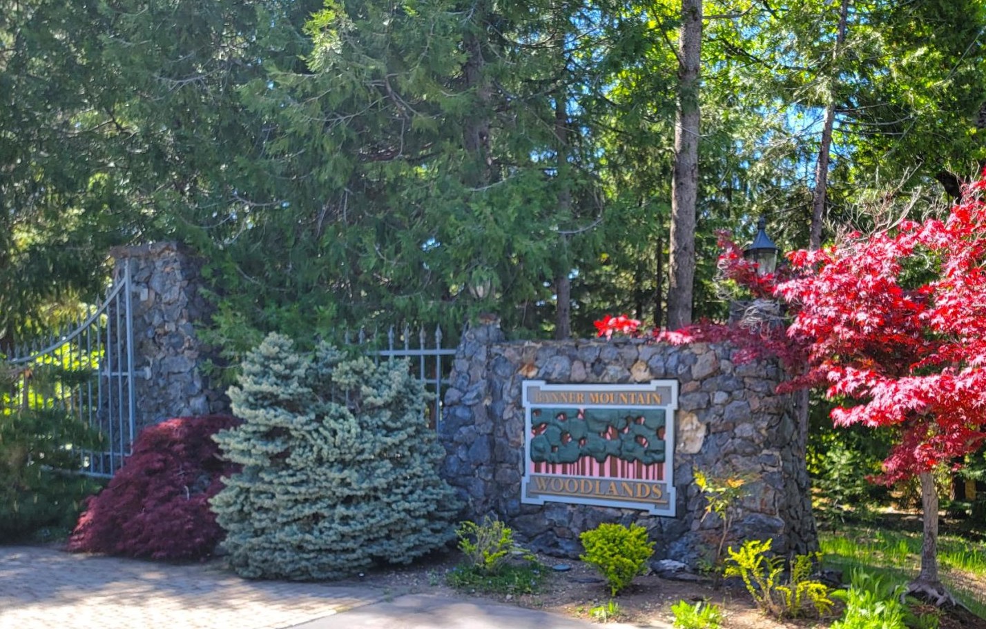 12947 Woodstock Dr, Cherokee, CA 95959-8957