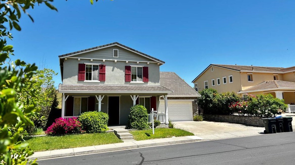 2478 Sanctuary Cir, Fairfield CA  94534-8638 exterior