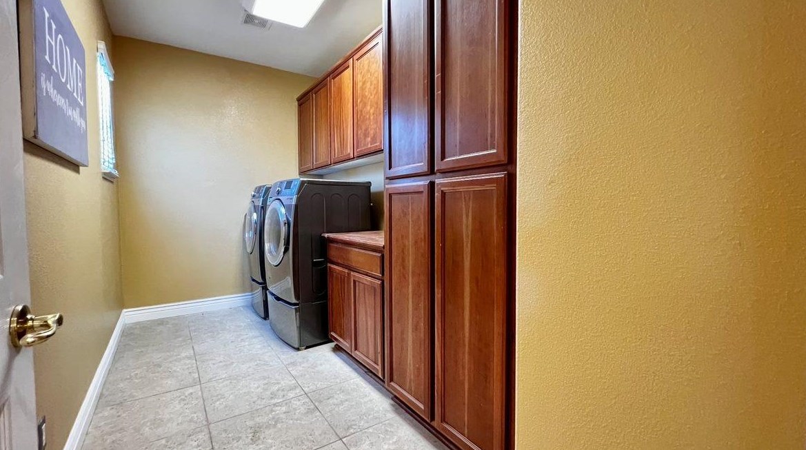2478 Sanctuary Cir, Fairfield CA  94534-8638 exterior