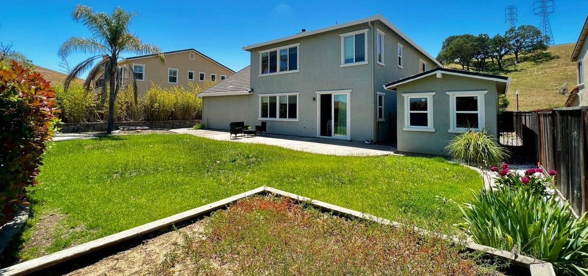 2478 Sanctuary Cir, Fairfield CA  94534-8638 exterior