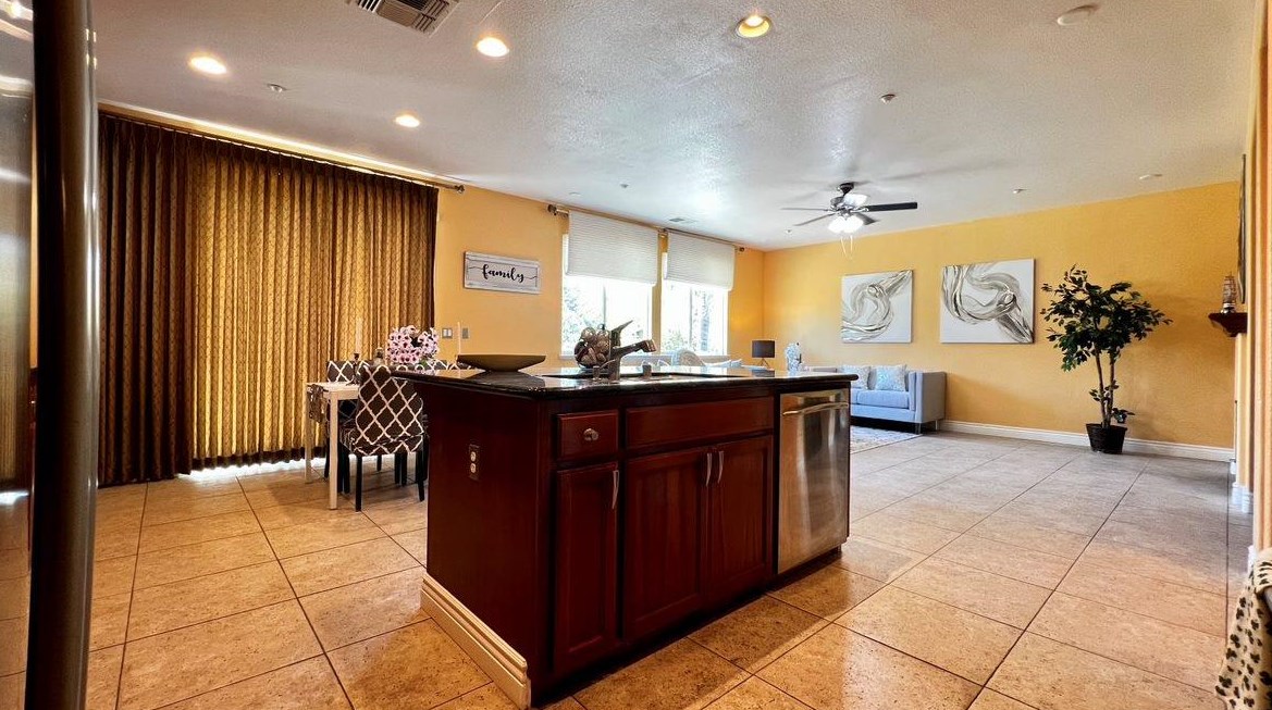 2478 Sanctuary Cir, Fairfield CA  94534-8638 exterior
