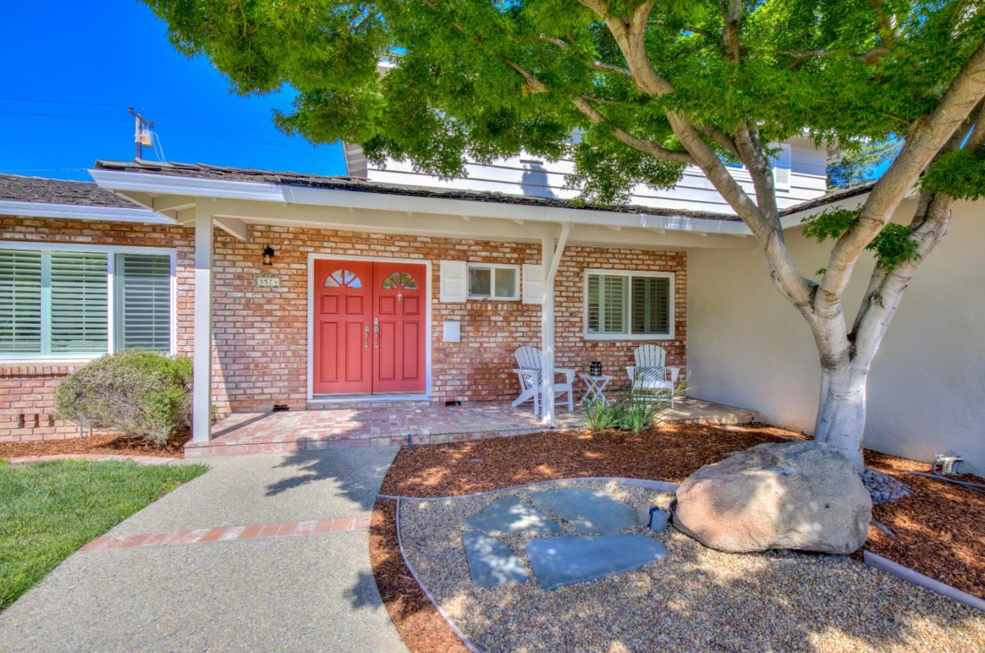 3574 Cambridge Ln, Mountain View, CA 94040