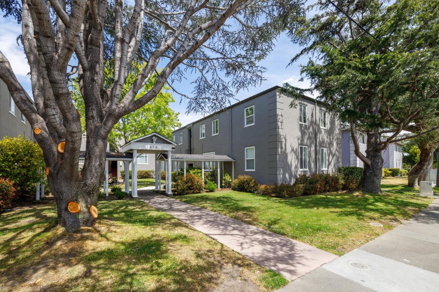 970 Magnolia Ave, Millbrae, CA 94030