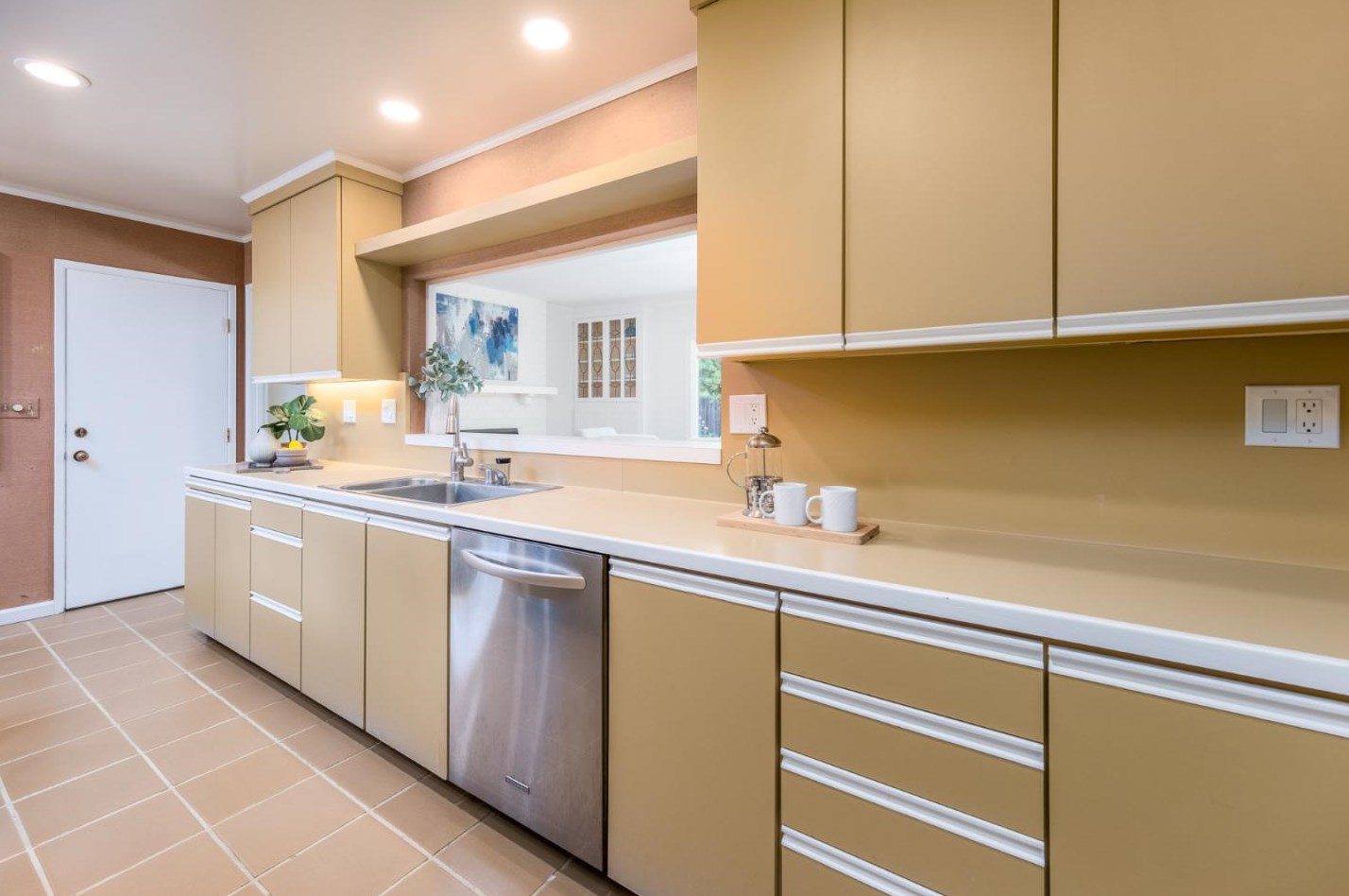 1601 Ben Roe Dr, Los Altos, CA 94024