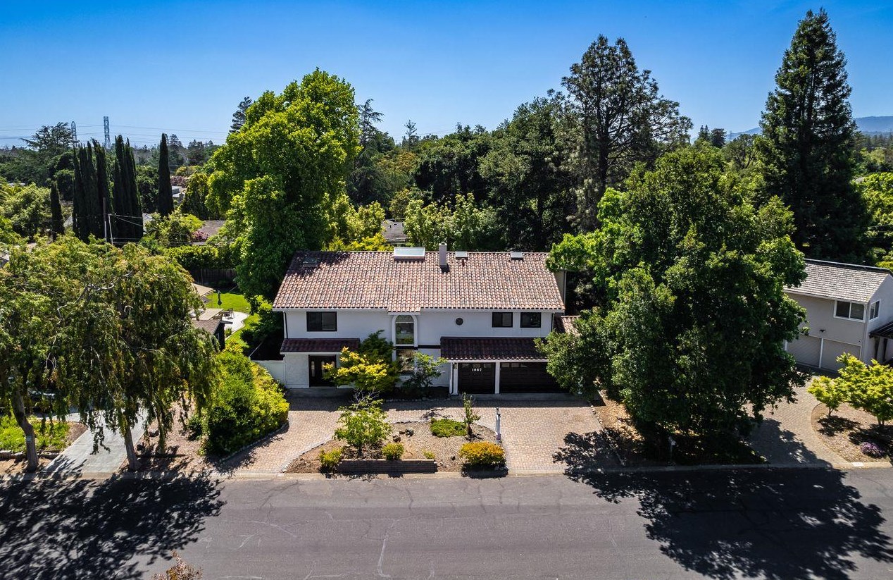 1987 Farndon Ave, Los Altos, CA 94024