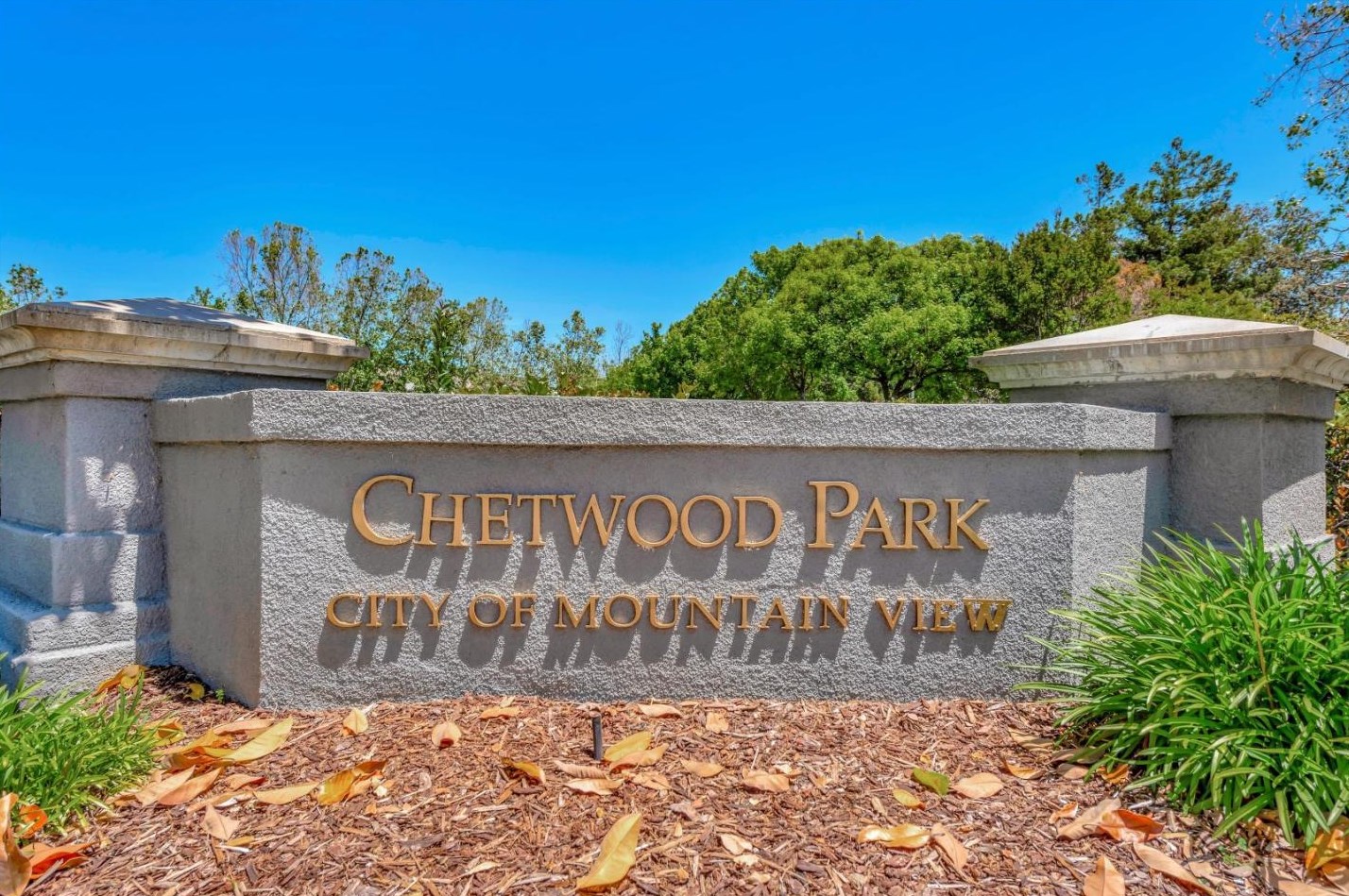 308 Whisman Station Dr, Mountain View, CA 94043