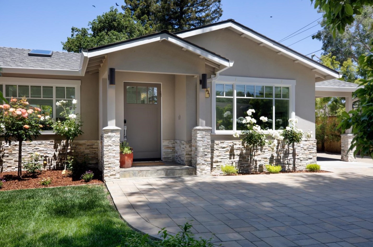 331 Oak Ct, Menlo Park, CA 94025-2840