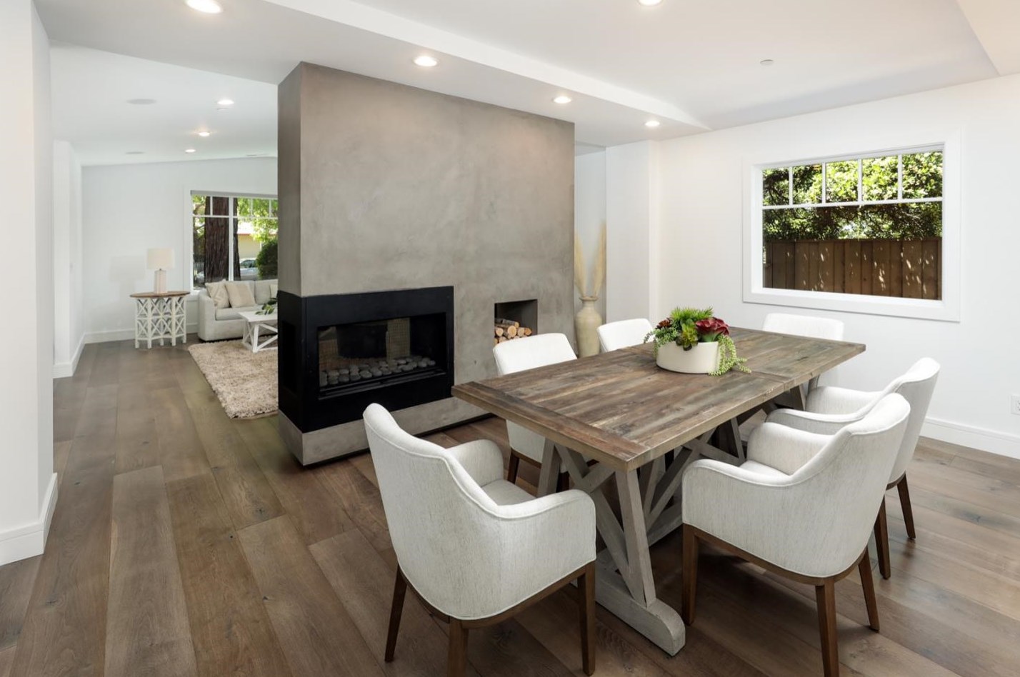 331 Oak Ct, Menlo Park CA  94025-2840 exterior