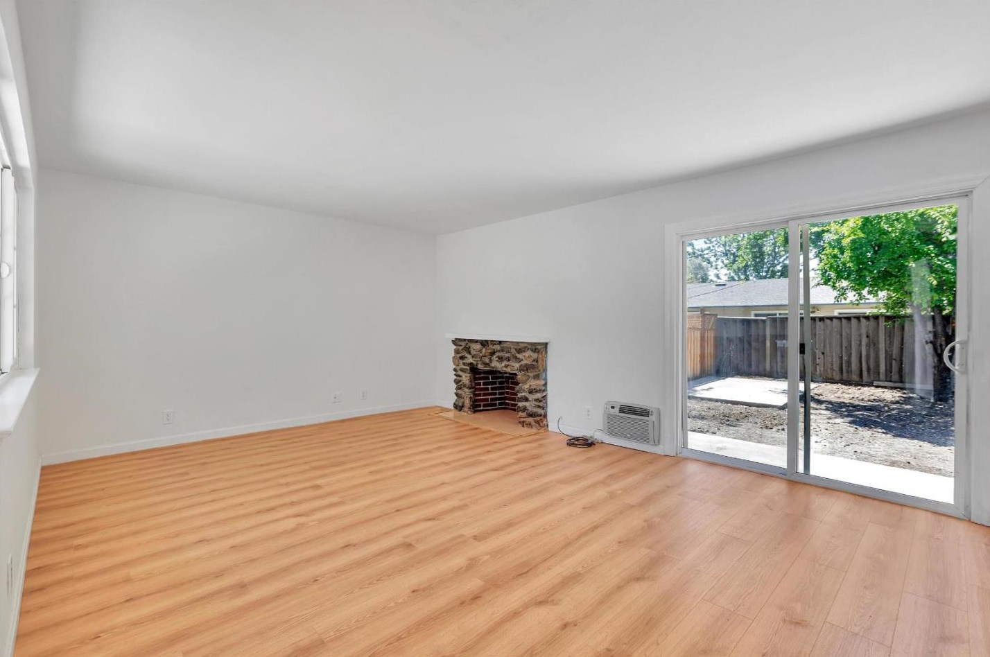 861 - 863 Miller Ave, Cupertino, CA 95014