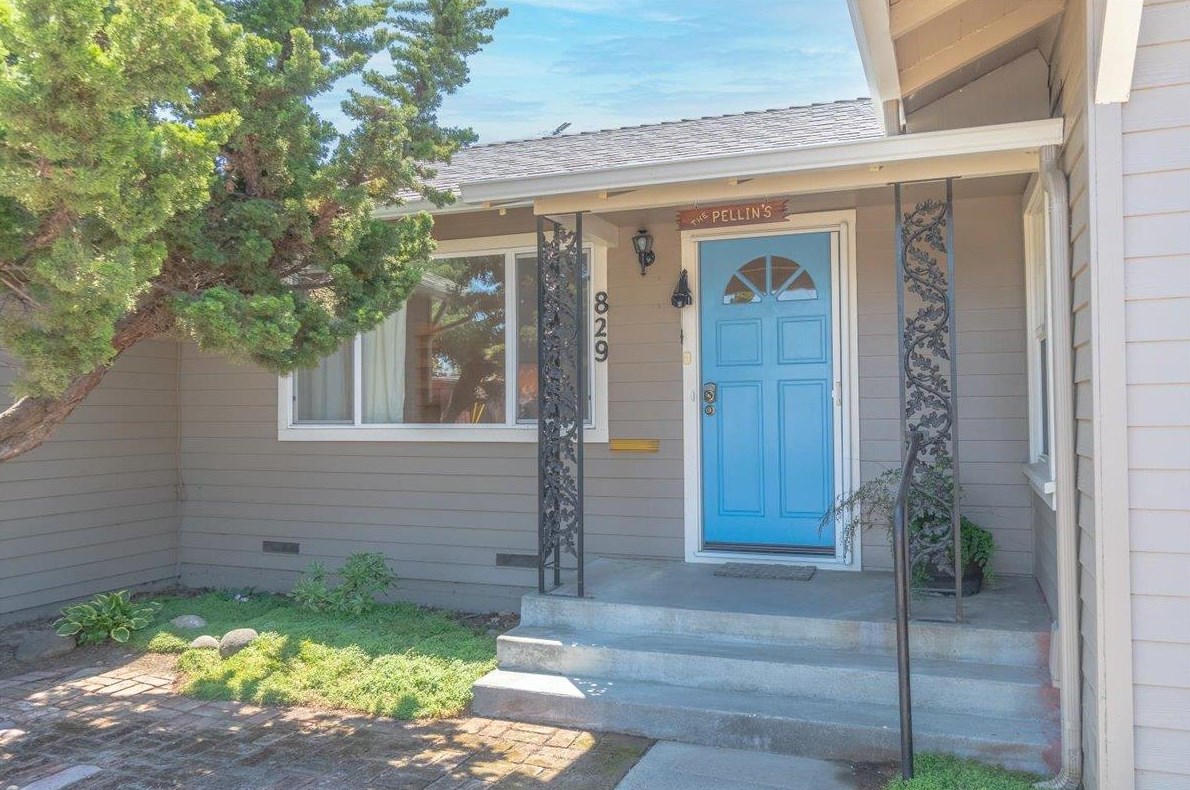 829 Fremont Way, Hollister, CA 95023