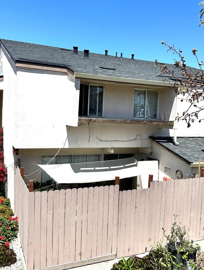 916 Acosta Plz 16, Salinas, CA 93905
