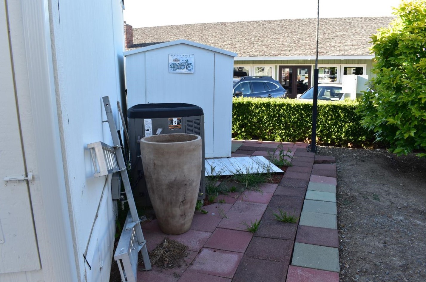 1201 Sycamore Ter, Sunnyvale CA  94086-8700 exterior