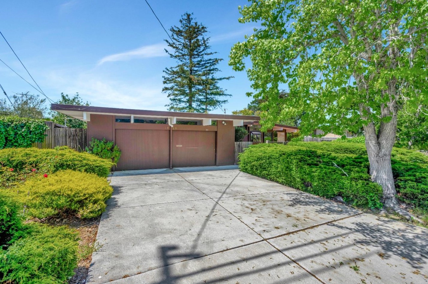 1968 Ticonderoga Dr, San Mateo, CA 94402-4018