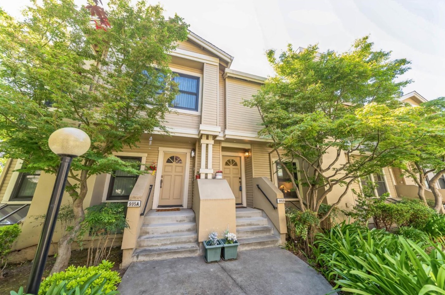 995 La Mesa Ter, Sunnyvale, CA 94086-1729