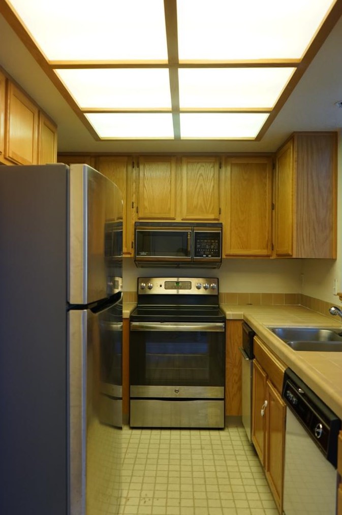 66 Pelican Ln, Redwood City, CA 94065