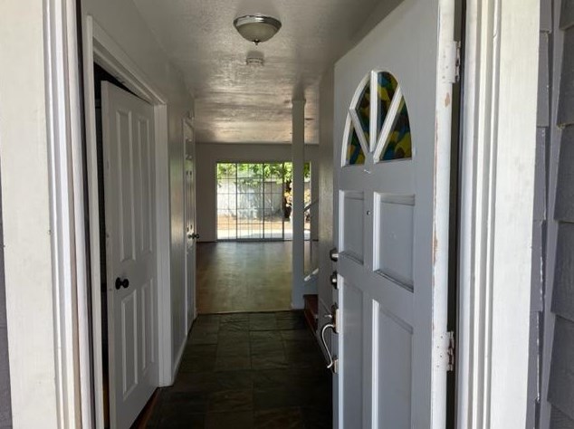 584 Mcallister St, Salinas, CA 93907-2016