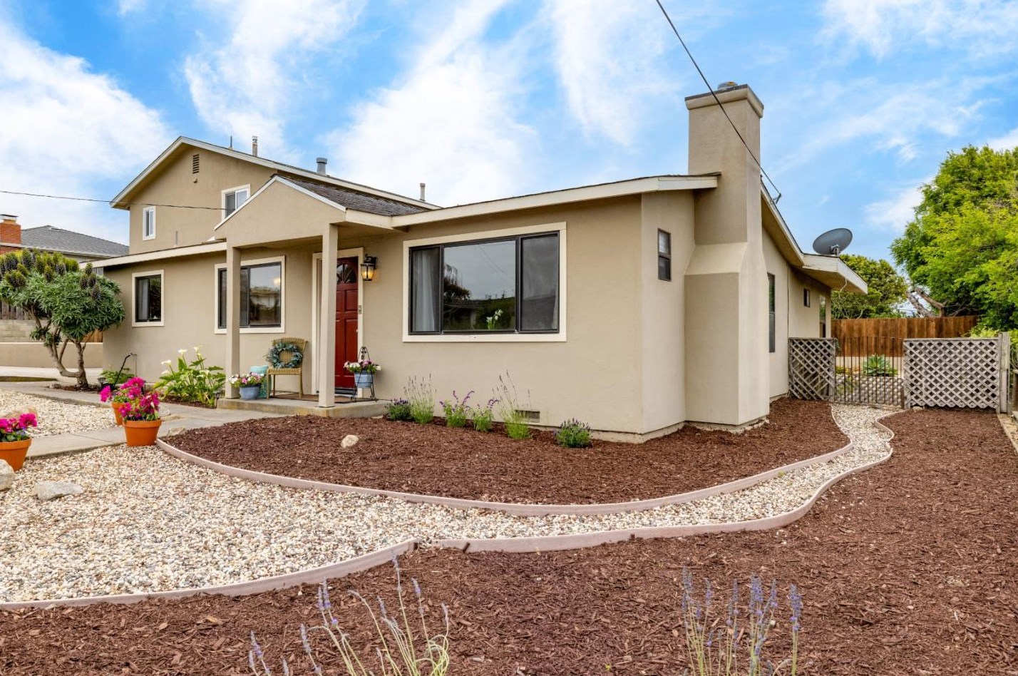 1504 Mira Mar Ave, Seaside, CA 93955-3327