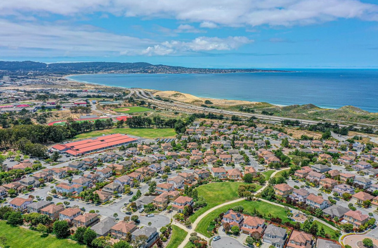 4860 Sea Crest Dr, Seaside, CA 93955-6514