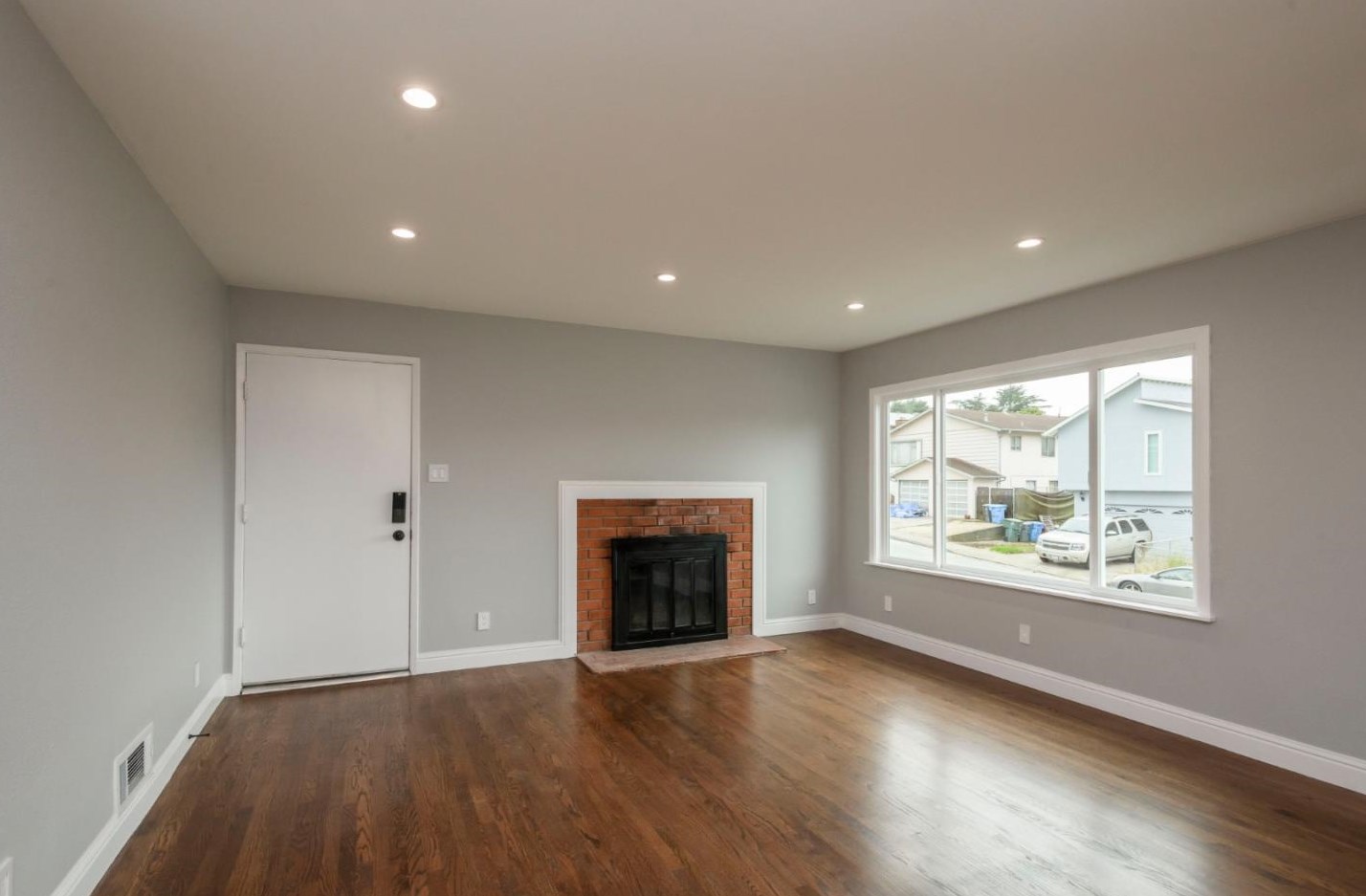 3950 Moulton Dr, San Bruno, CA 94066
