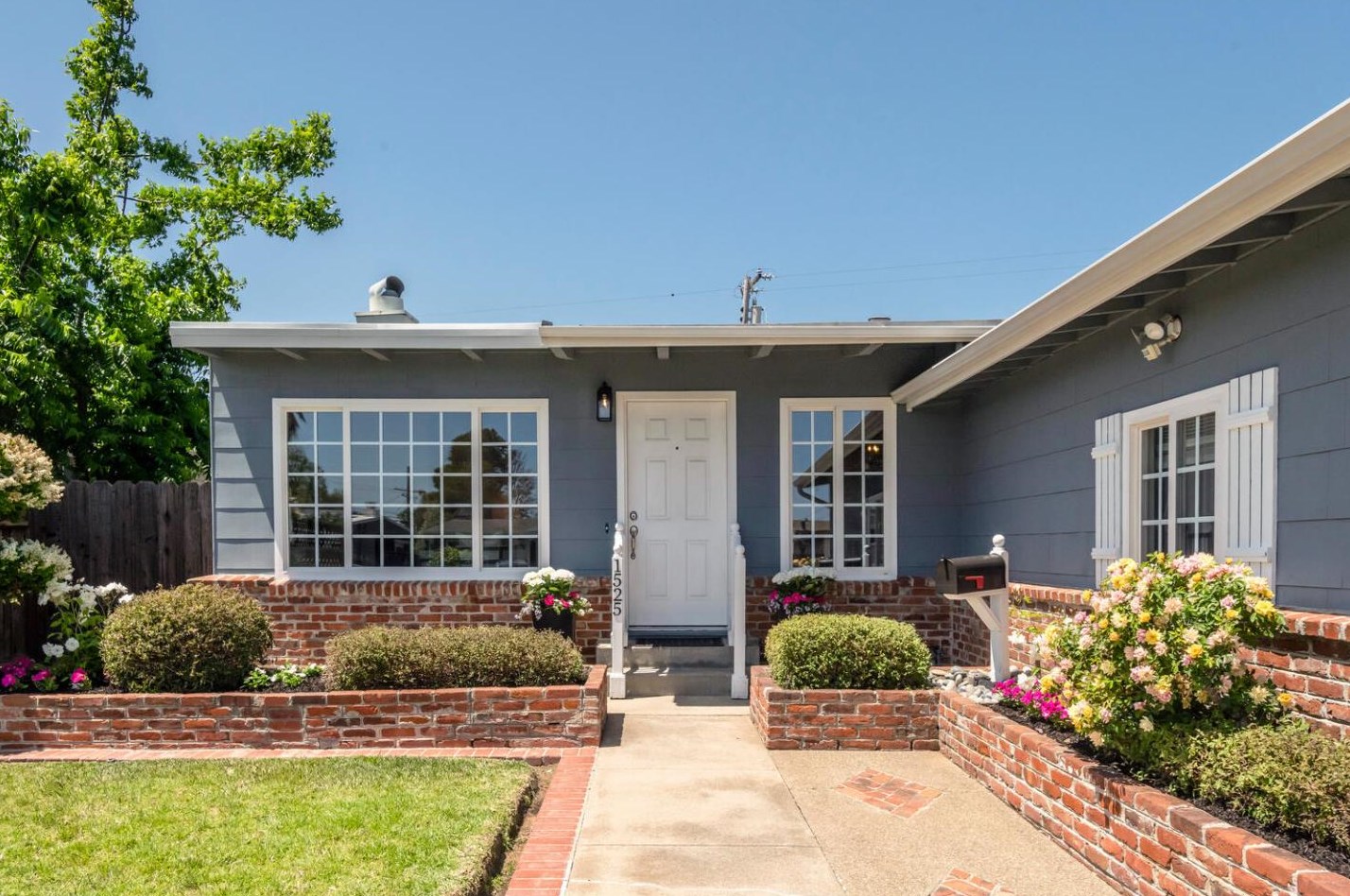 1525 Echo Ave, San Mateo, CA 94401-3633