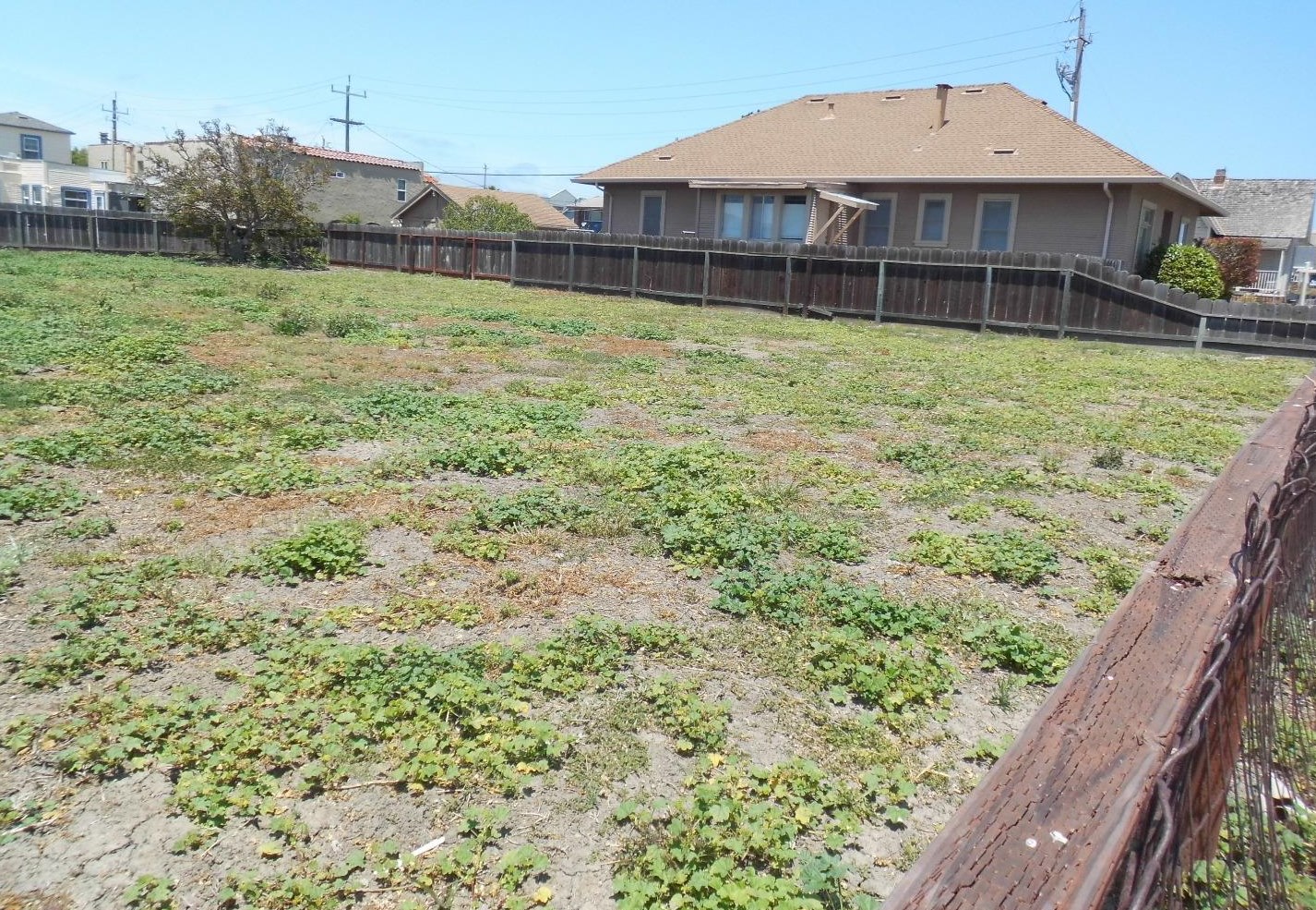 402 Church St, Salinas, CA 93901-2614