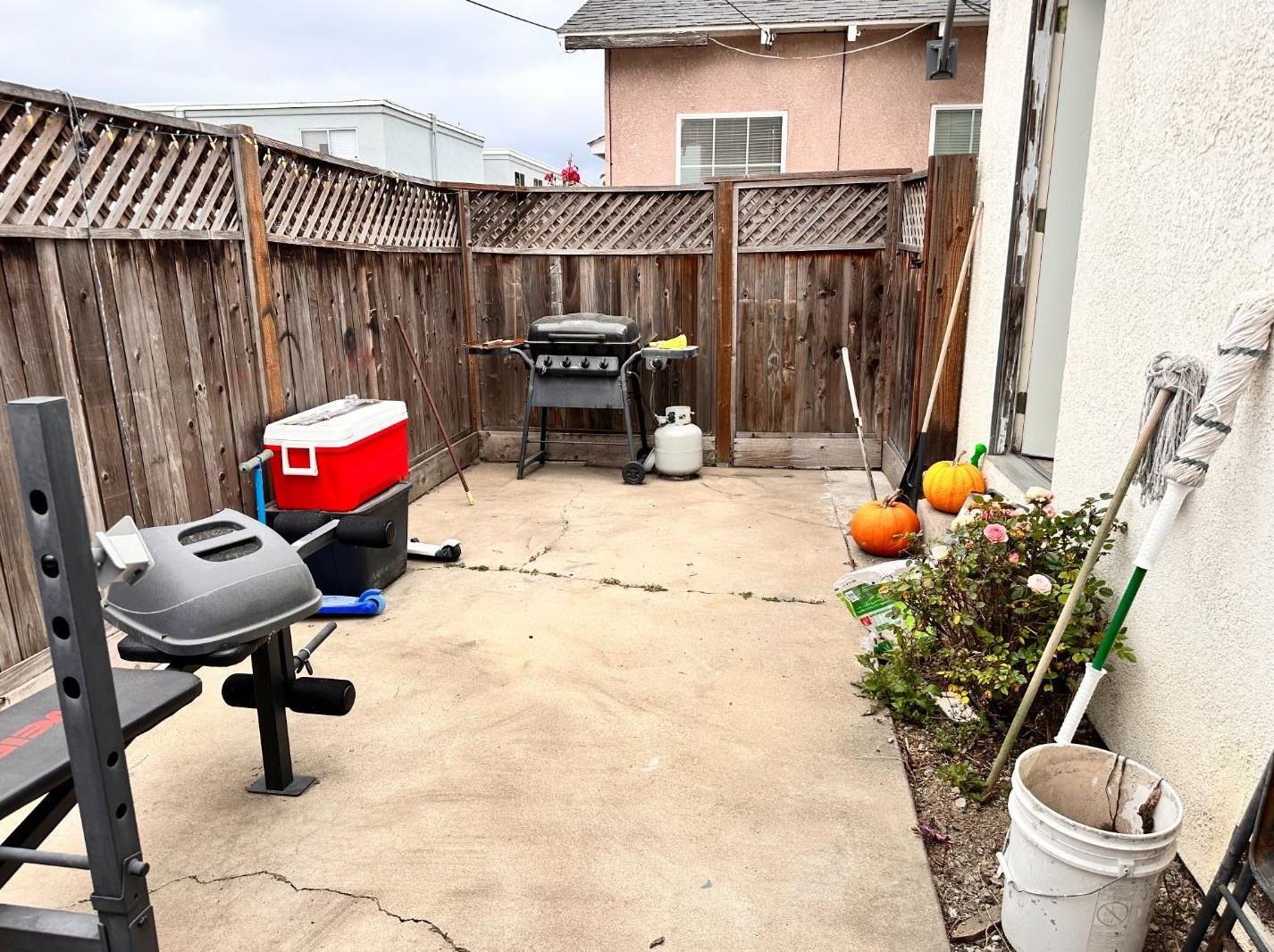 323 Maple St, Salinas CA 93901-3229 exterior