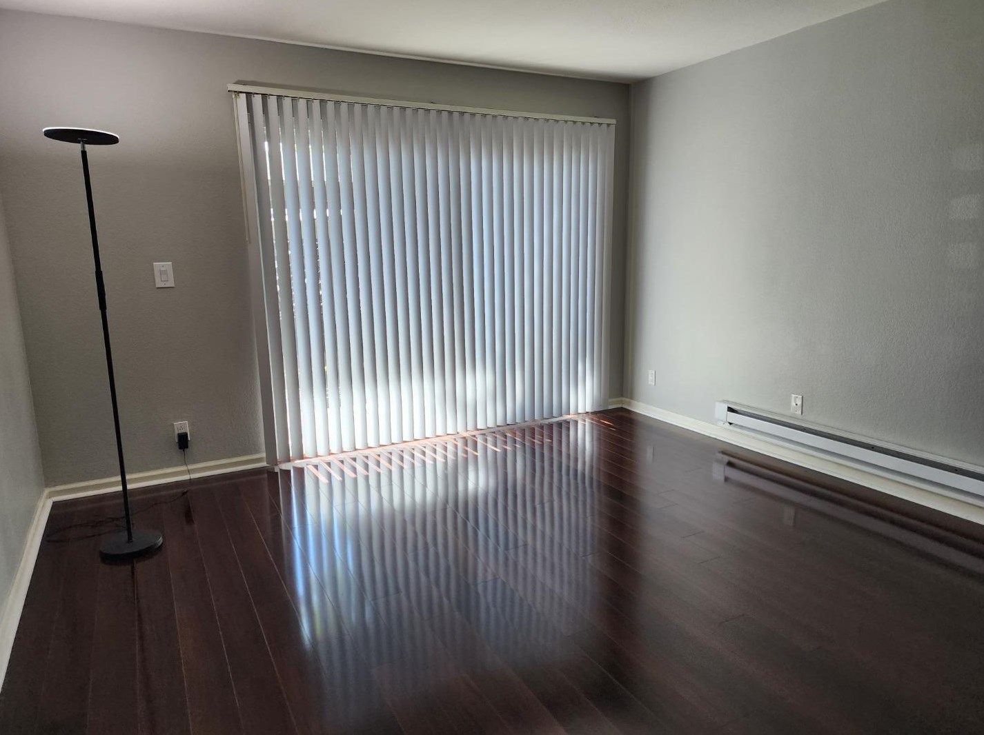 1050 Yarwood Ct, San Jose, CA 95128-4727