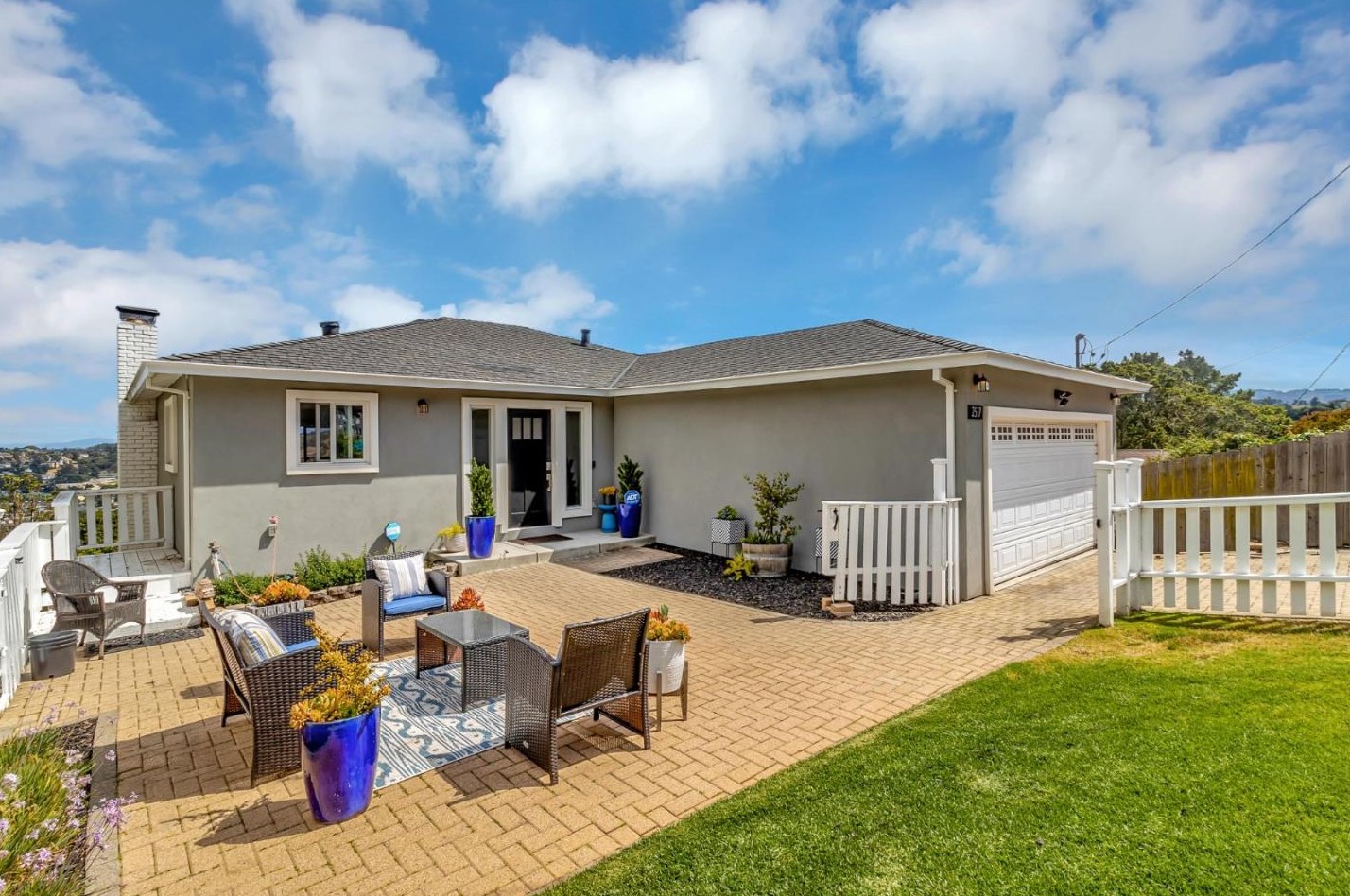 2517 Read Ave, Belmont, CA 94002