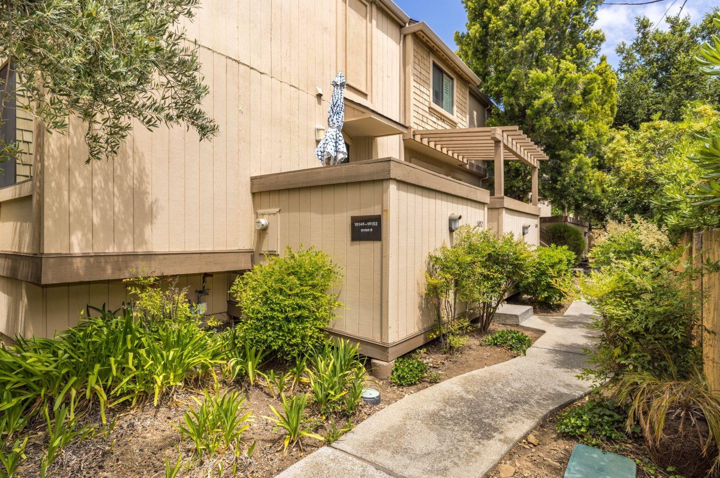16152 Loretta Ln, Los Gatos, CA 95032
