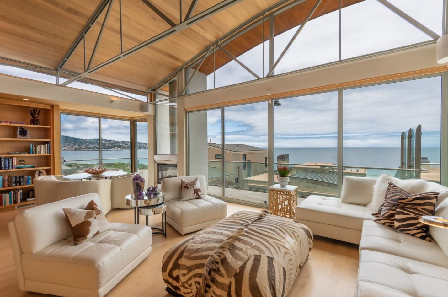 143 Sea Foam Ave, Monterey, CA 93940