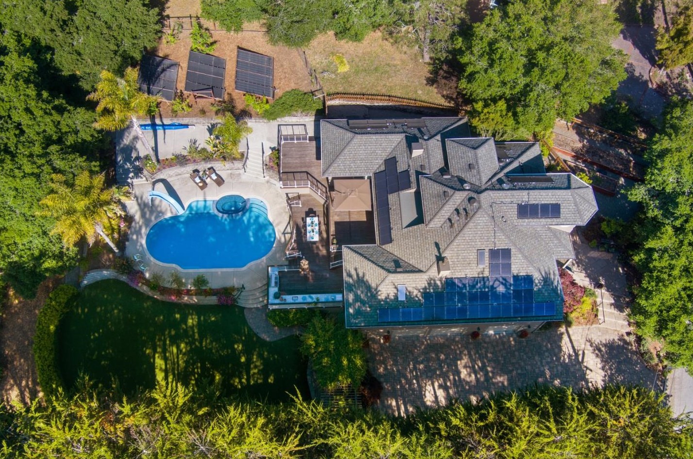 495 N Navarra Dr, Santa Cruz, CA 95066