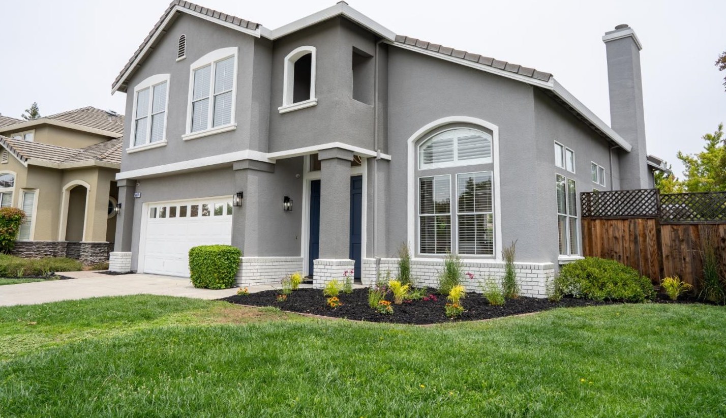 5646 Domaine Dr, San Jose, CA 95118-3912