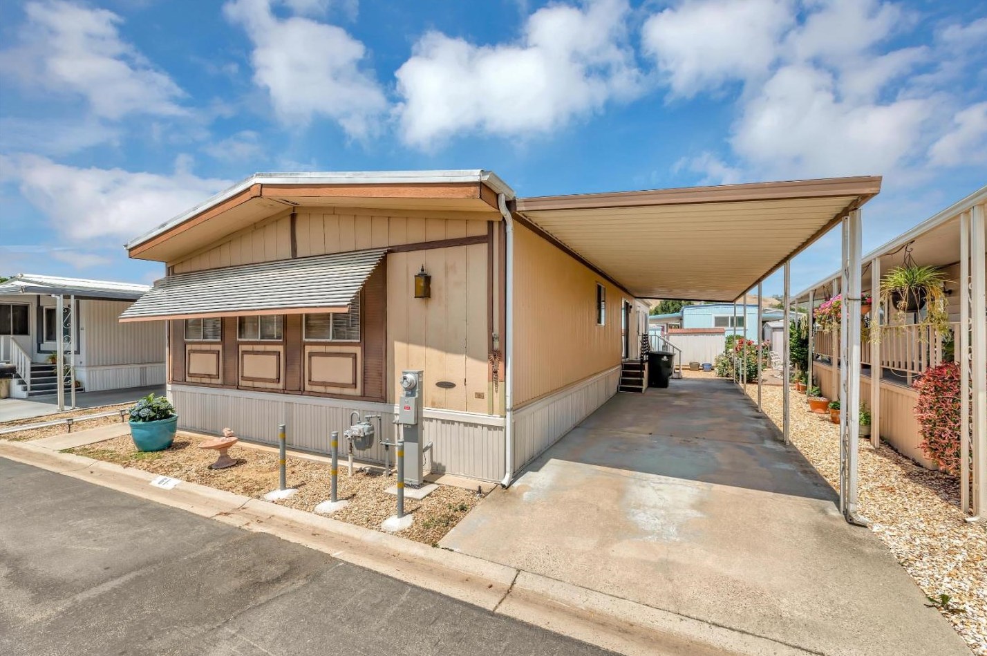 275 Burnett Ave 61, Morgan Hill, CA 95037