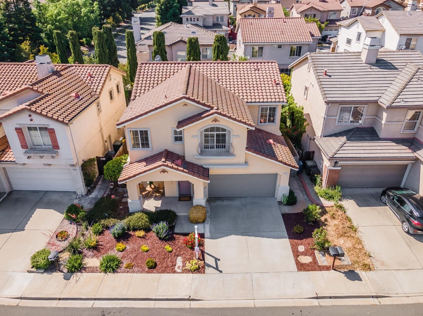 111 Pepper Ln, Union City, CA 94587