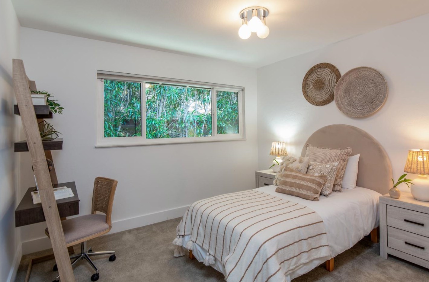 131 Mira Way, Menlo Park CA 94028-7433 exterior