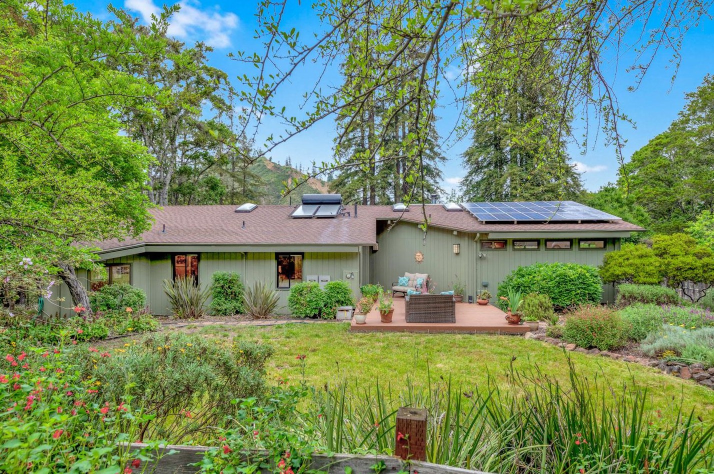 1000 Pau Hana Dr, Soquel, CA 95073