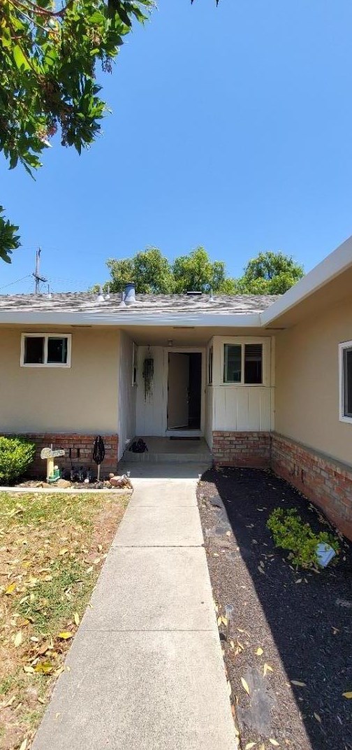 1961 Valley View Rd, Hollister CA  95023-5861 exterior