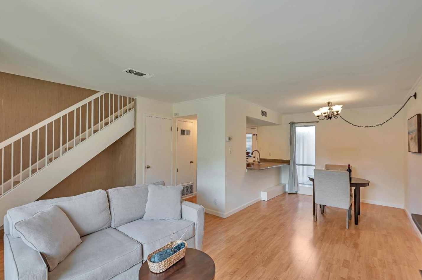 154 Roundtree Blvd, San Rafael, CA 94903