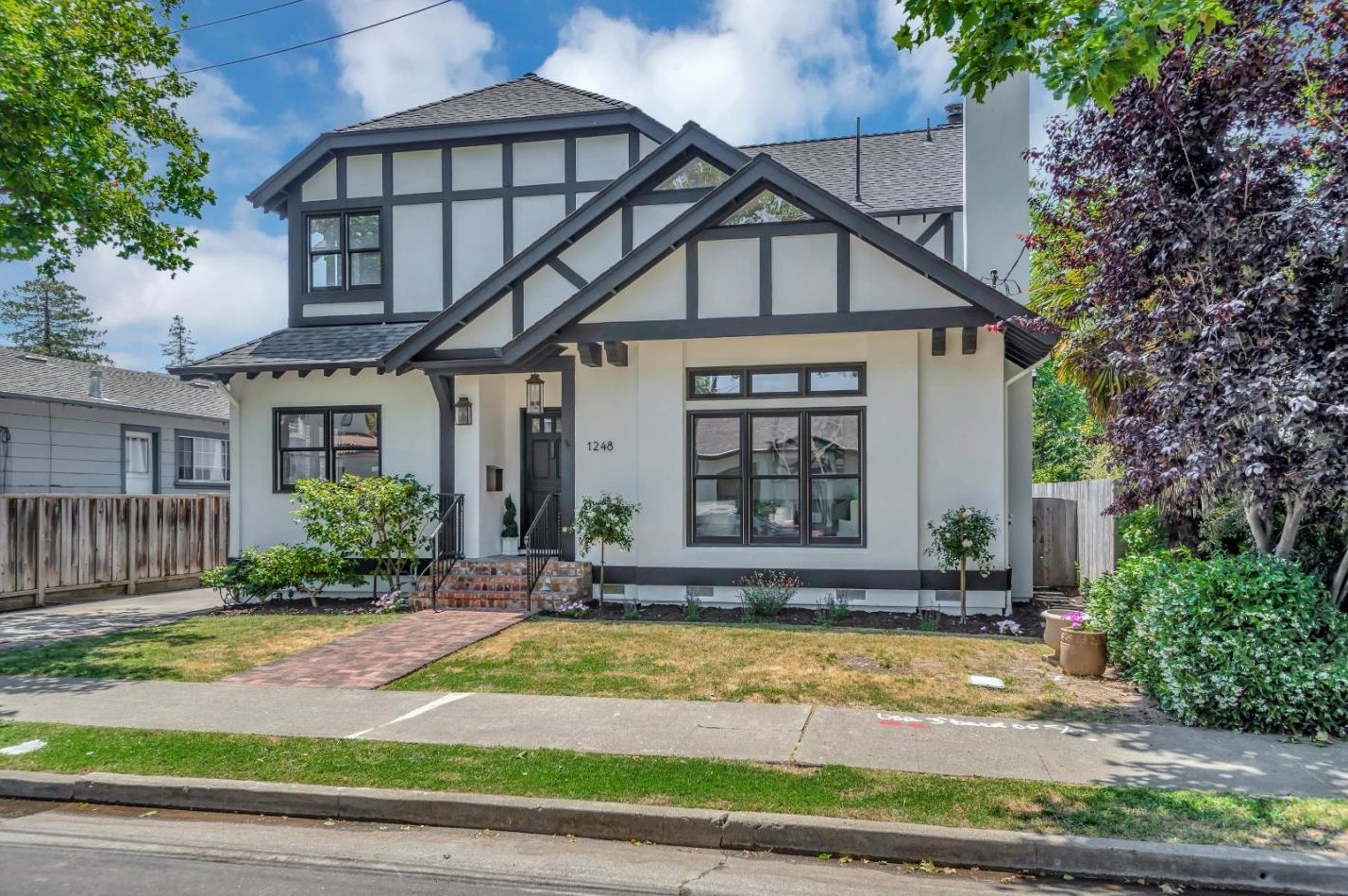 1248 Edinburgh St, San Mateo, CA 94402