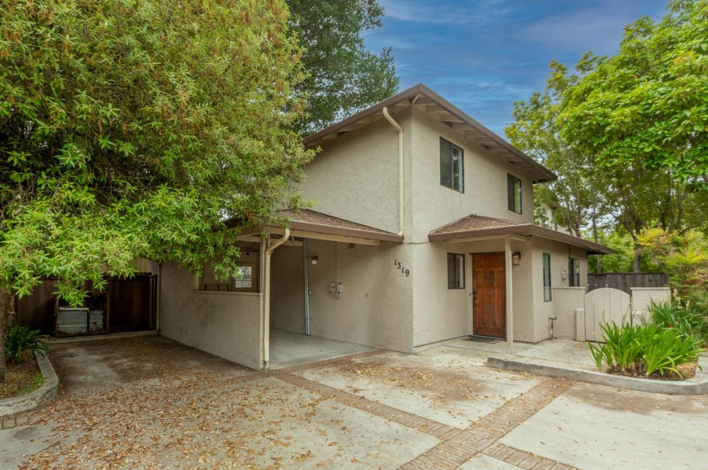 1319 Seabright Ave, Santa Cruz, CA 95062