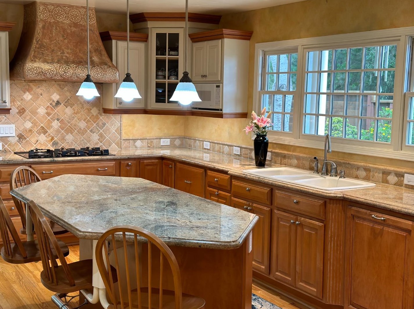 1071 Morse Dr, Del Monte Park, CA 93950