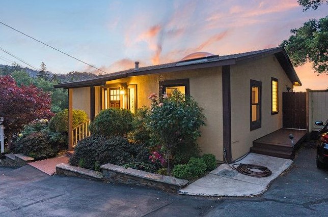 19735 Oakmont Dr, Los Gatos, CA 95033-8888