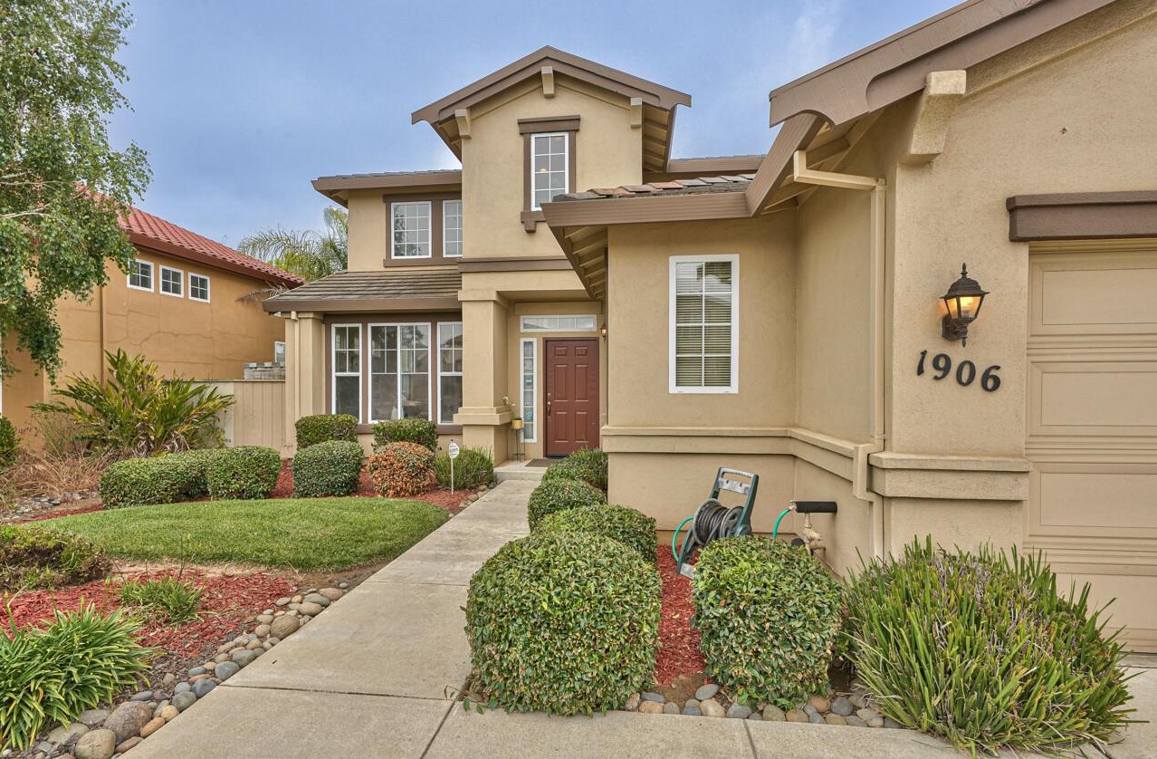 1906 Gladstone Way, Salinas, CA 93906-7295