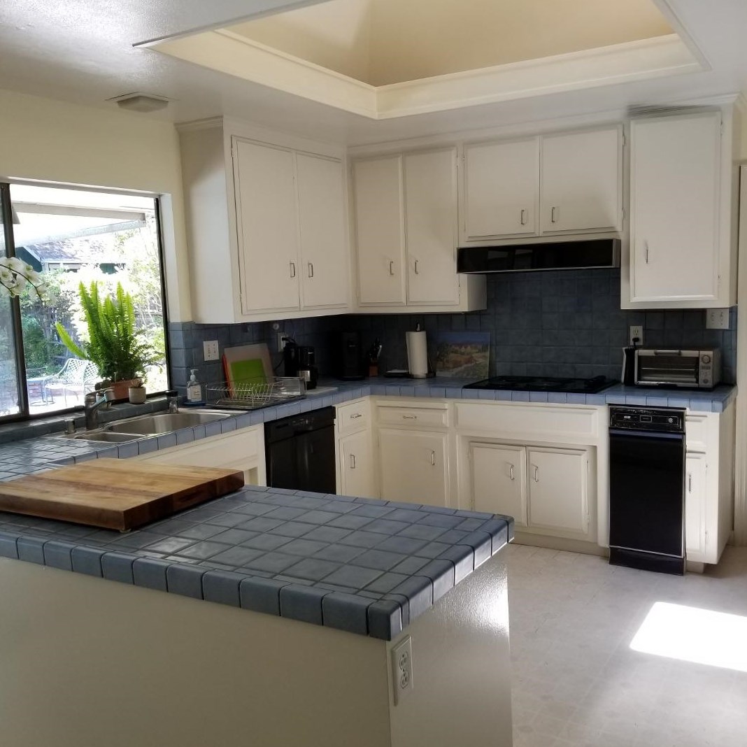 990 Yale Dr, Burlingame, CA 94010