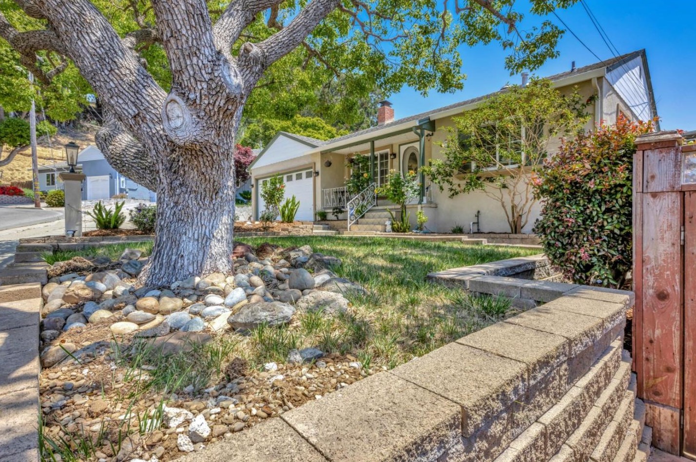 1023 Spring Ct, Hayward, CA 94542
