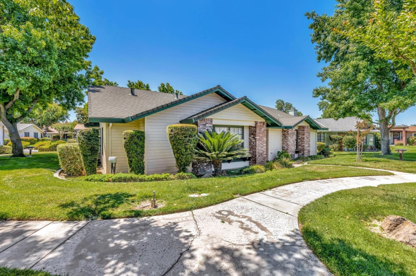 2160 Debutant Walk, Manteca, CA 95336