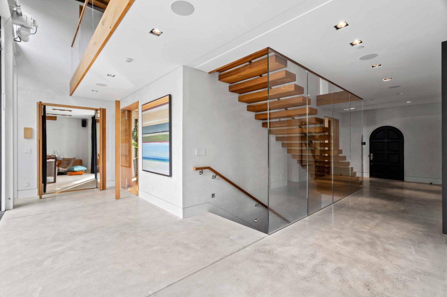 50 Crescent Dr, Palo Alto, CA 94301