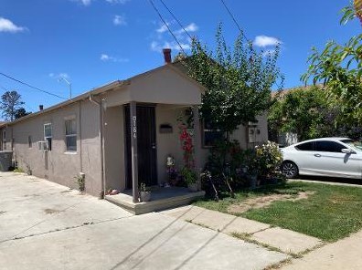 784 Holly St, Salinas, CA 93905