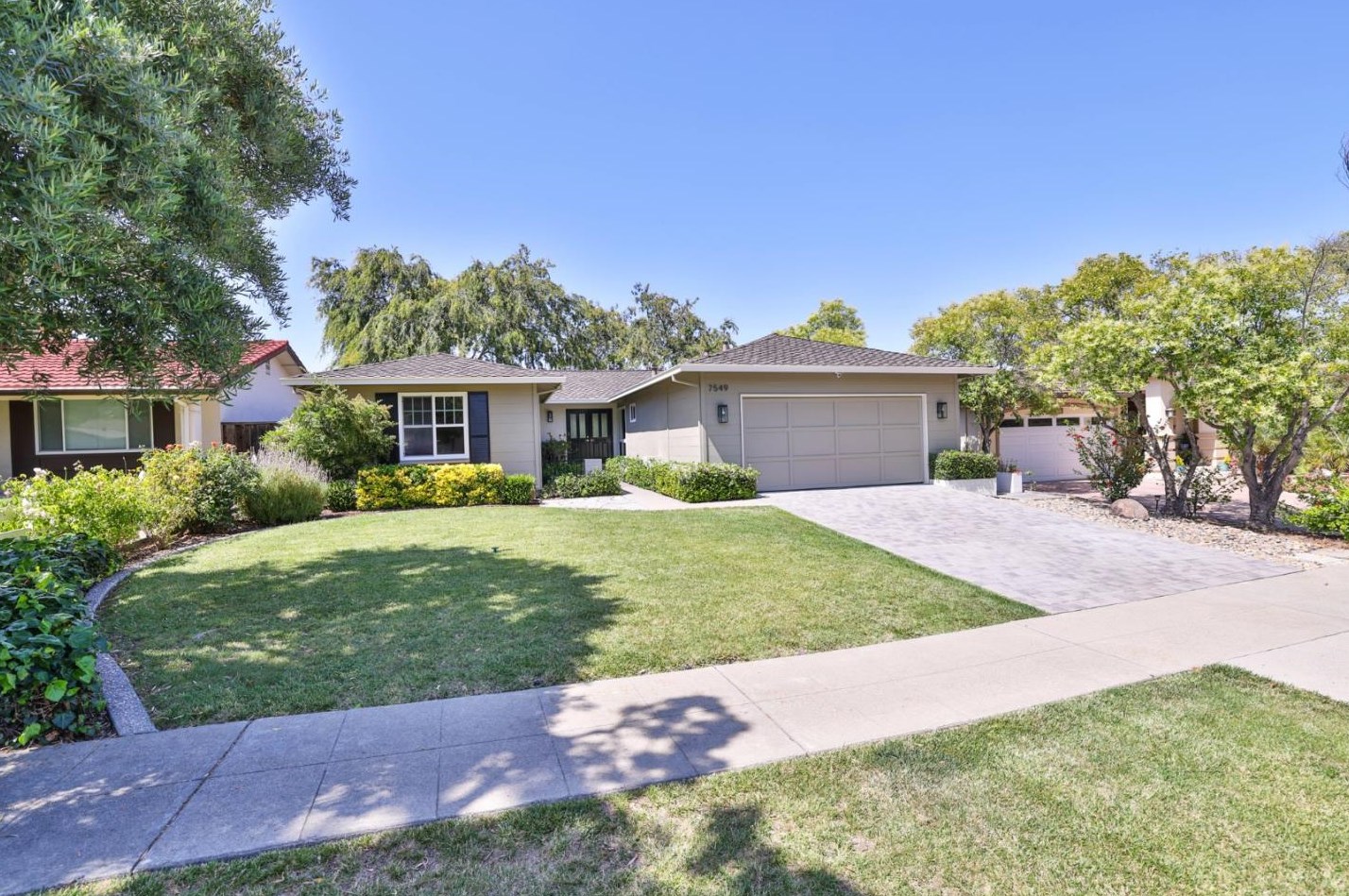 7549 Prospect Rd, Cupertino, CA 95014