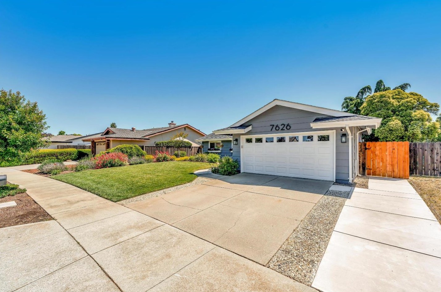7626 Laurel Dr, Gilroy, CA 95020